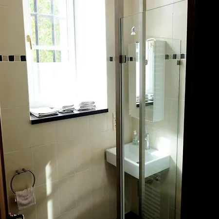 بيت للعطل Cozy In A 16th Century Castle, Cleaning Included