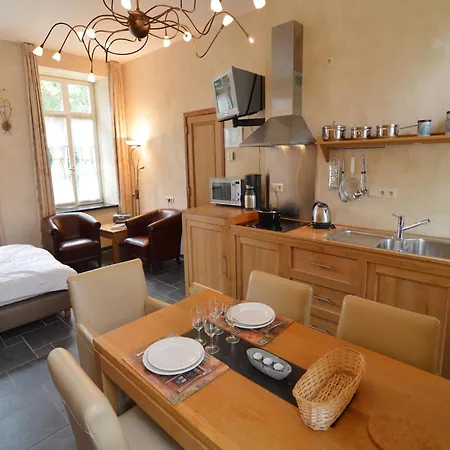 Cozy In A 16th Century Castle, Cleaning Included * Aywaille