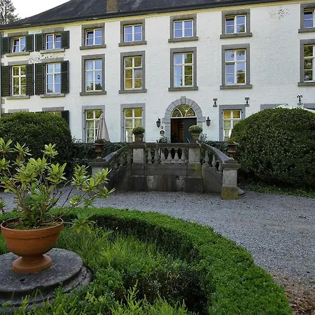 Cozy In A 16th Century Castle, Cleaning Included Holiday home Aywaille